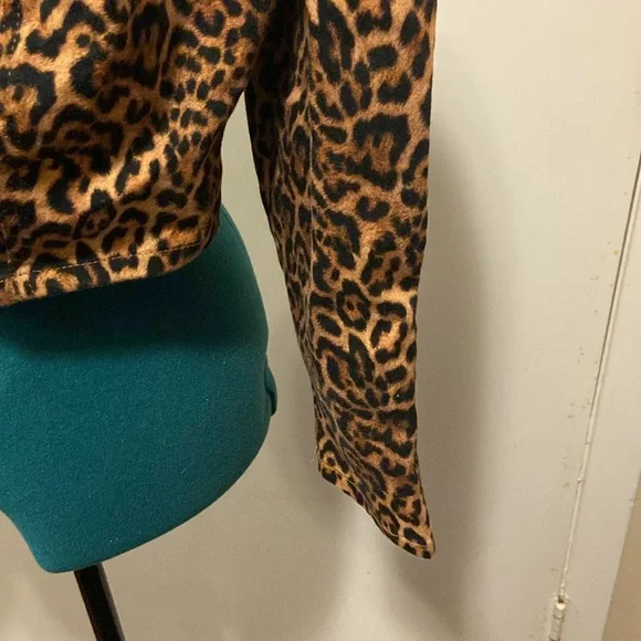 Zara Animal print crop top zip front Large - Picture 3 of 6